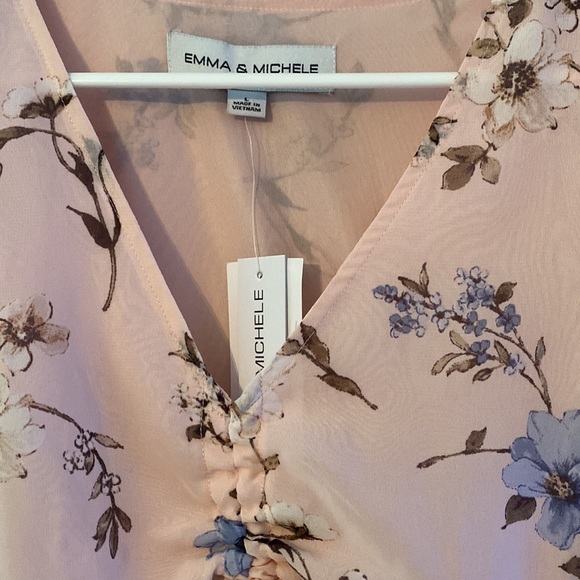 Emma & Michele Size Large light pink patterned dress. - Picture 2 of 2